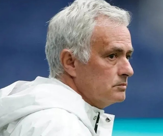  【命运十字路口】27轮不败却步步维艰：本菲卡的欧冠之殇与绝境求生 体育新闻