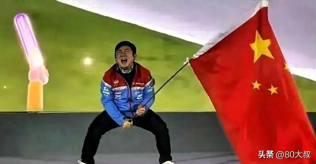 那个在大雨中追车的少年，后来怎么样了？