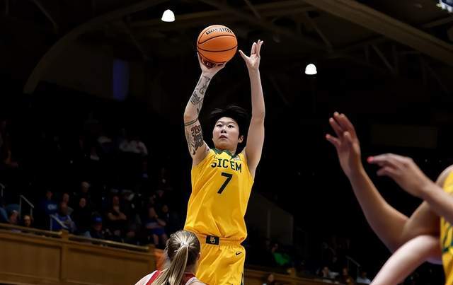  那个从湖南走向世界的女孩，终于要回来了——邓雨婷与中国女篮的四年之约 体育新闻